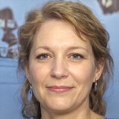 Naïma S.